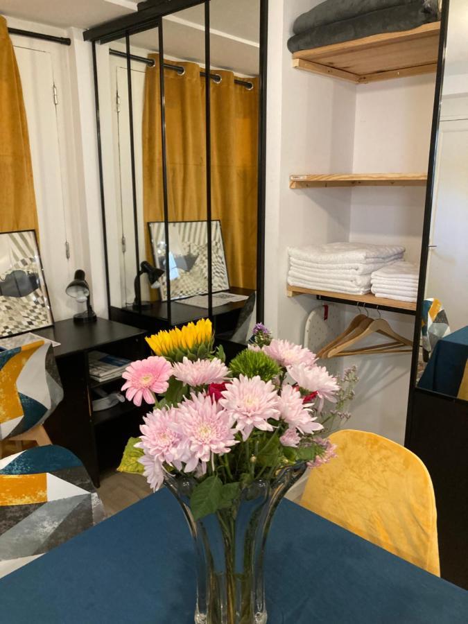 Une Chambre Chez Nous, A 12 Minutes De Paris Malakoff Exterior foto