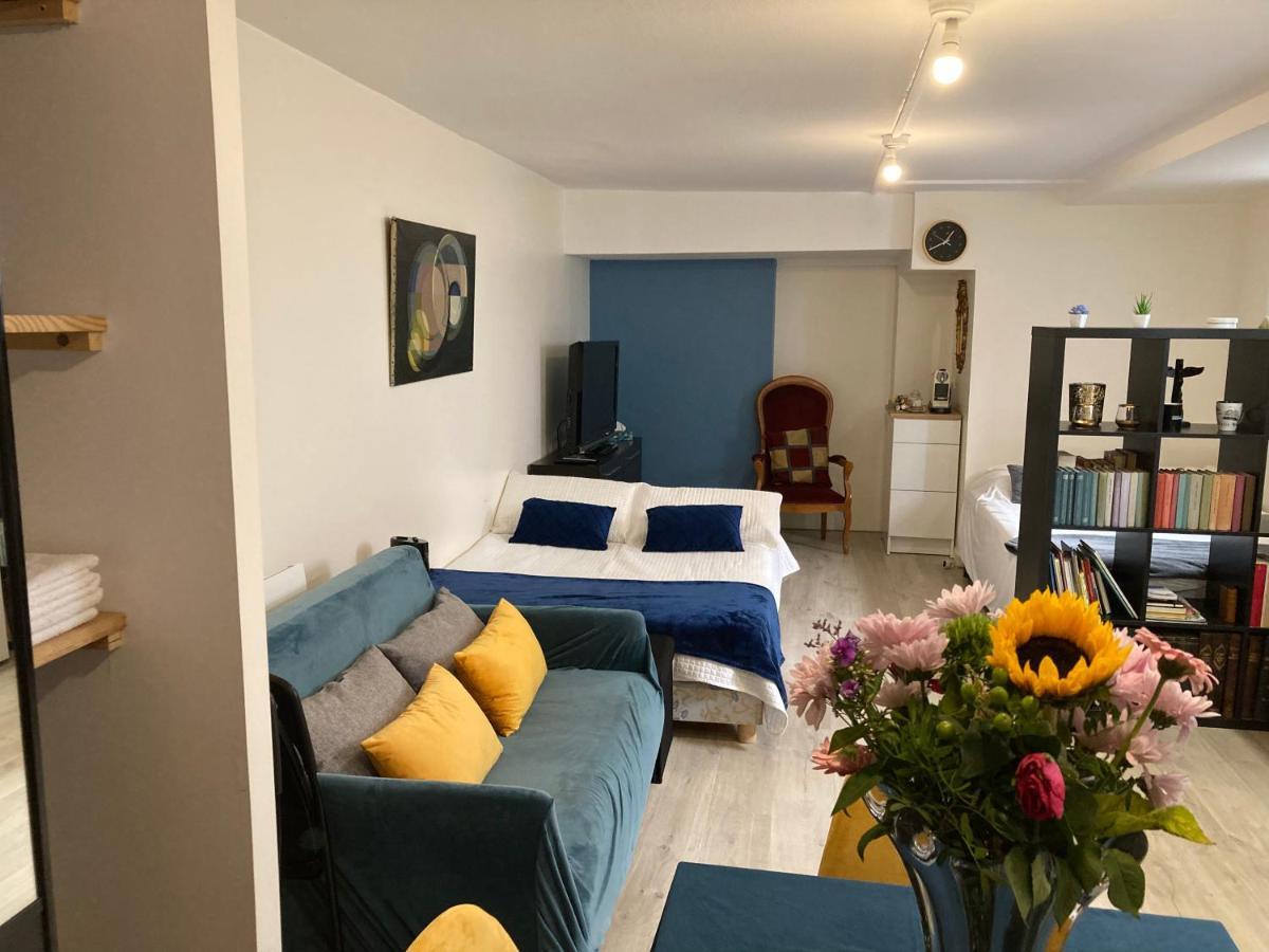 Une Chambre Chez Nous, A 12 Minutes De Paris Malakoff Exterior foto
